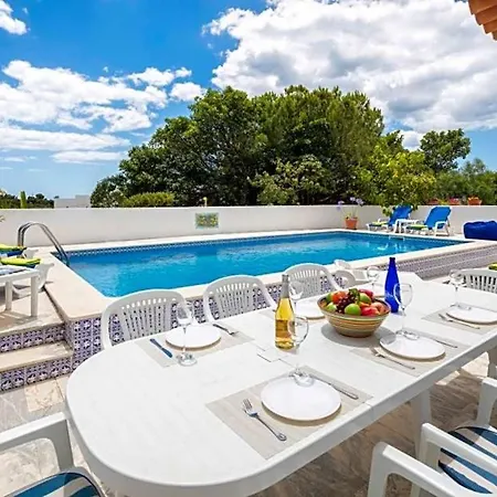 Carvoeiro Sleeps 6 Pool Air Con Wifi Willa