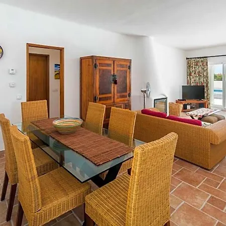 Carvoeiro Sleeps 6 Pool Air Con Wifi * كارفويرو